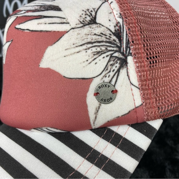 Roxy Trucker Hat - Picture 4 of 6